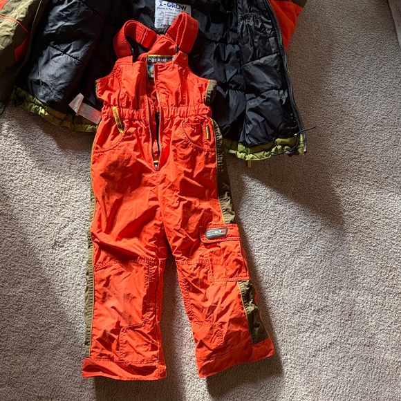 Kids Obermeyer ski suit - Picture 3 of 5